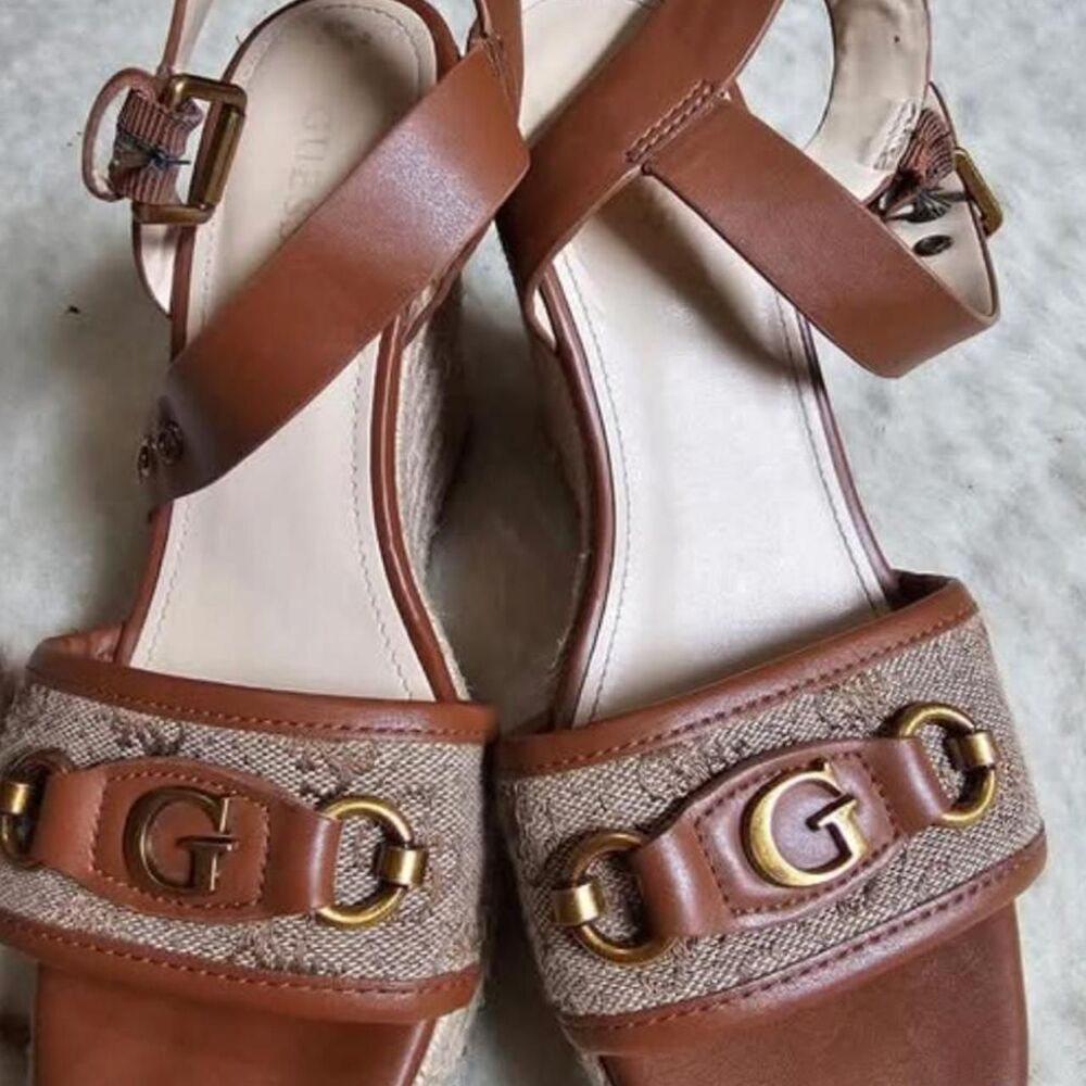 Guess-usa Women's Brown and Tan Sandals